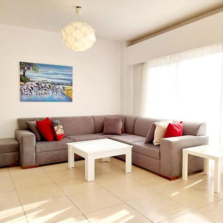 Apartamento Sun Tower 101 Limassol Exterior foto